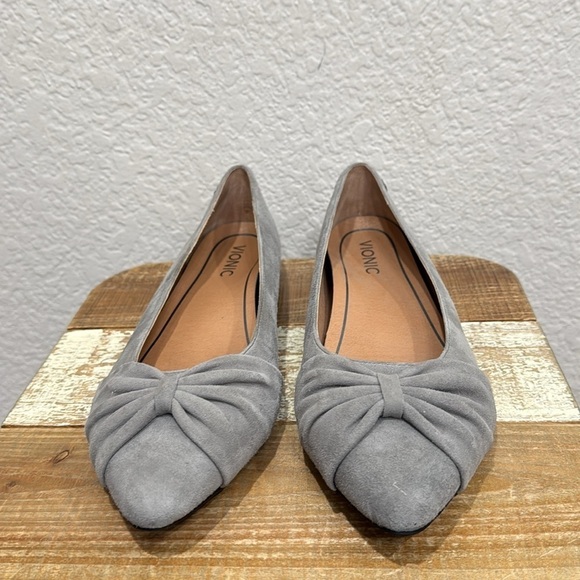 Vionic Gramercy Grey Suede Flats Size 9.5 - Picture 3 of 7
